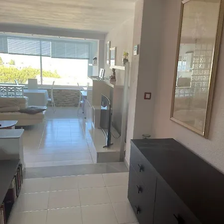Precioso Estudio En Zona Residencial Miraflores Malaga
