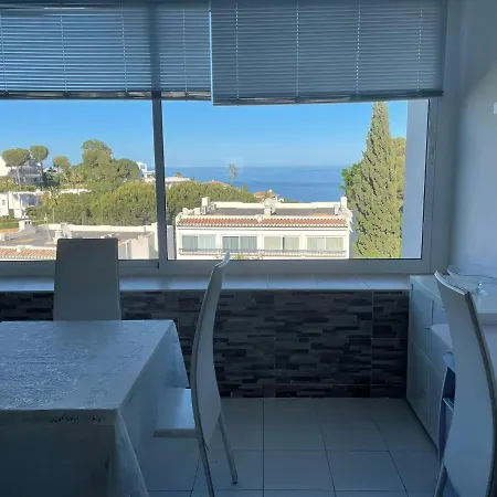 Precioso Estudio En Zona Residencial Miraflores Malaga