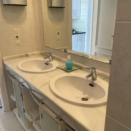Precioso Estudio En Zona Residencial Miraflores Malaga