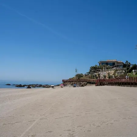 Precioso Estudio En Zona Residencial Miraflores Malaga
